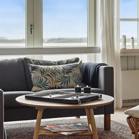 Ethly - 10m From The Sea By Interhome